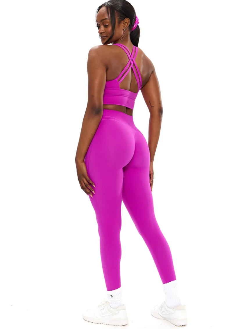 Aggressive Scrunch Highlight Legging