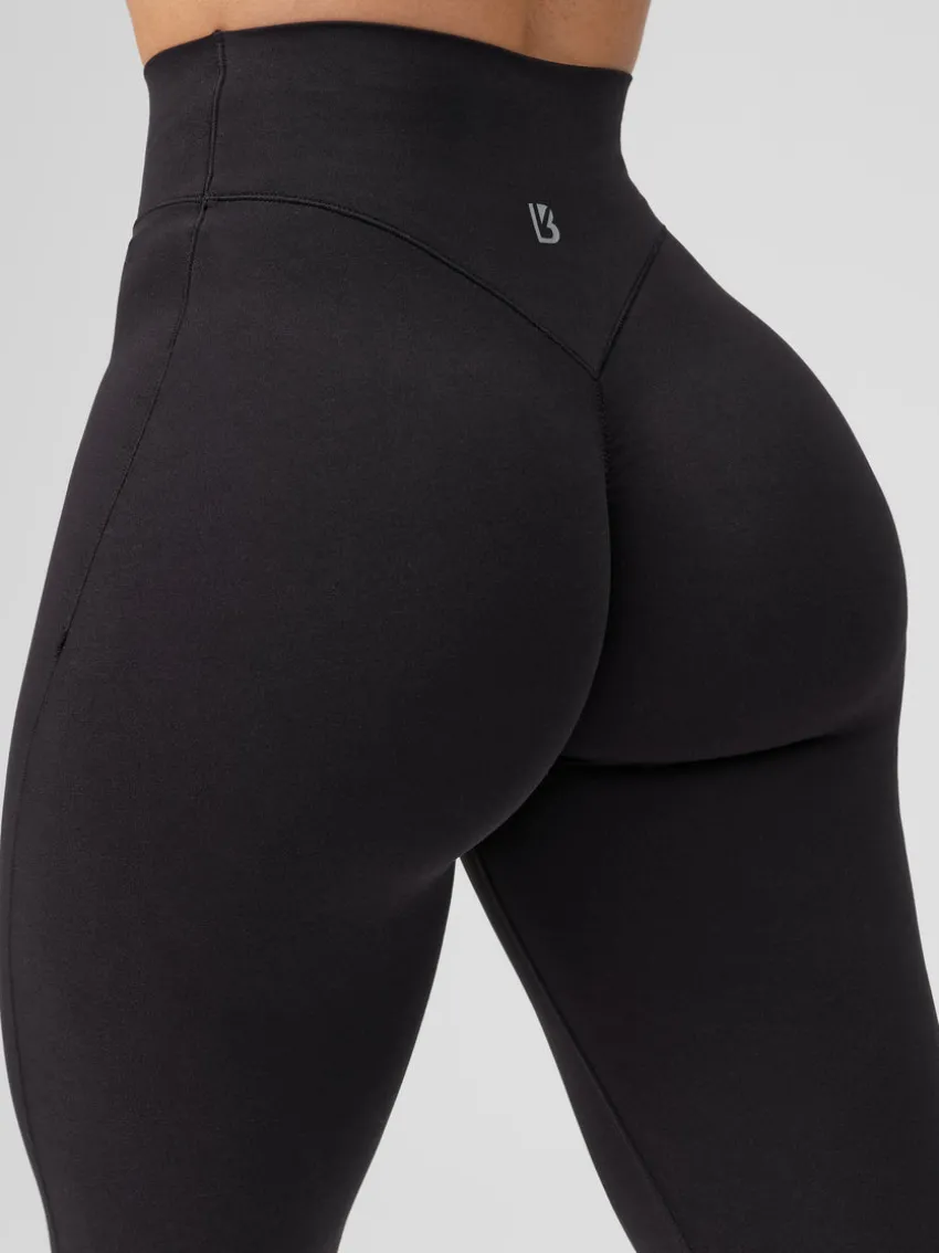 Aggressive Scrunch Legging