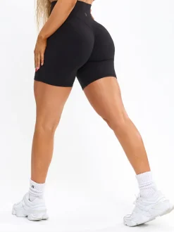 Aggressive Scrunch Short 7