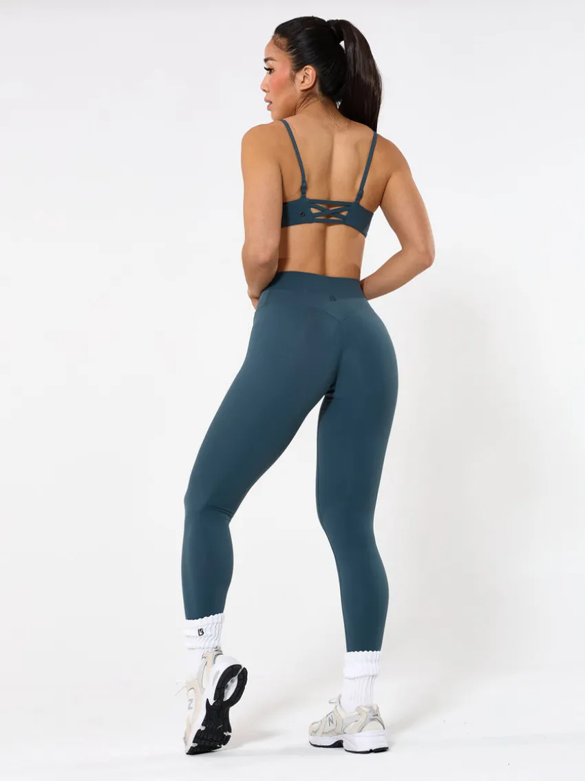 Candid Cross Waist Legging