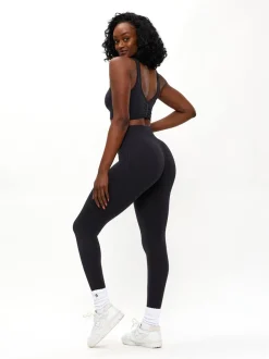 Form Reversible Seamless Sports Bra