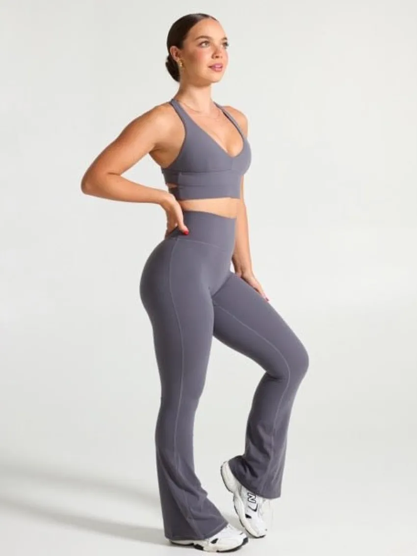 Legacy Flare Legging
