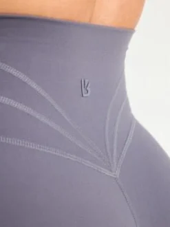 Legacy Flare Legging