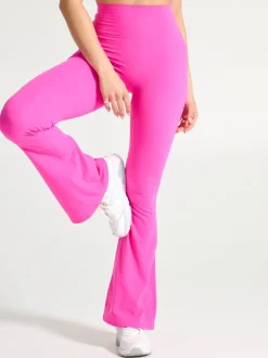 Legacy Flare Legging