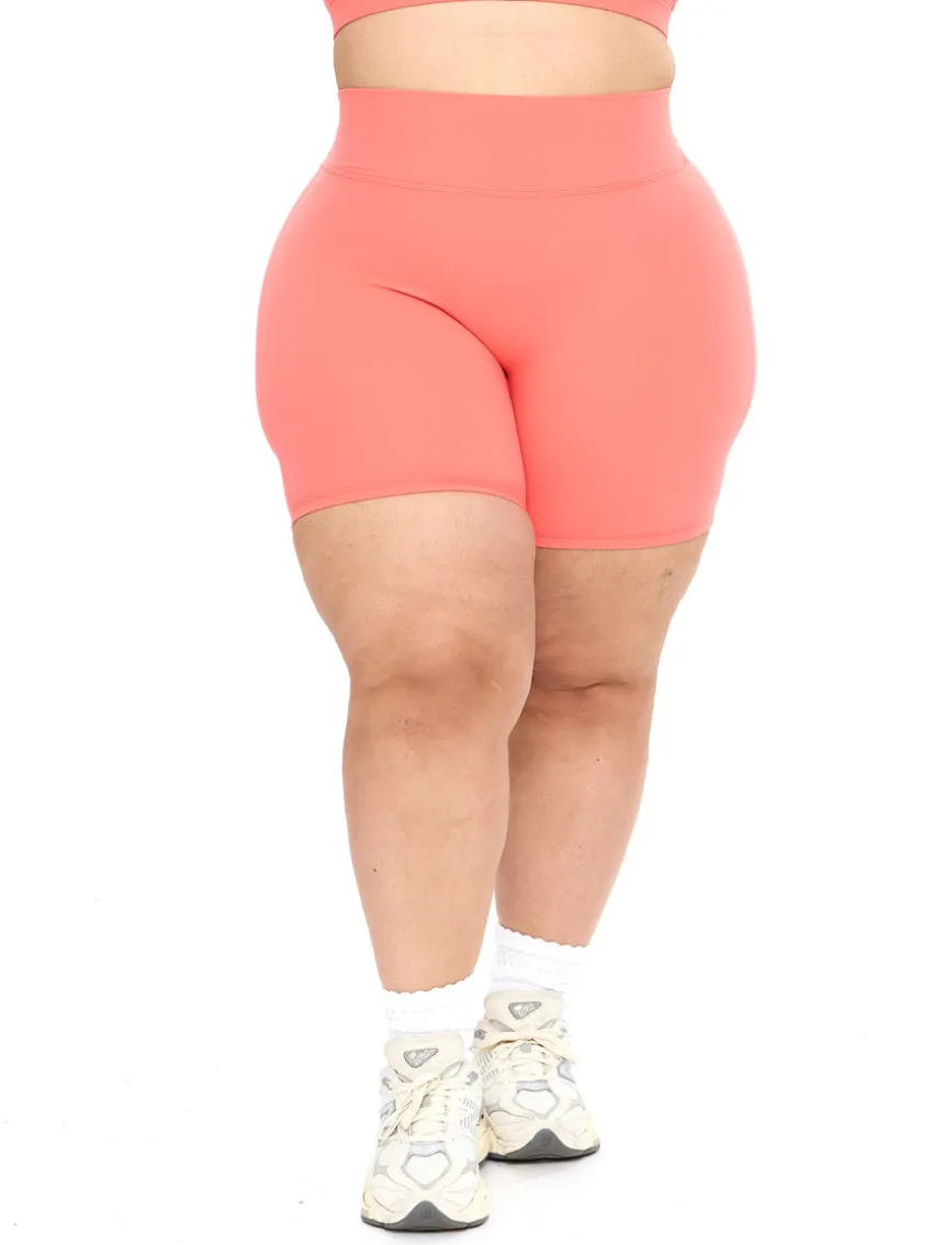 Legacy Short 6"