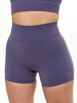 Legacy Short 4"