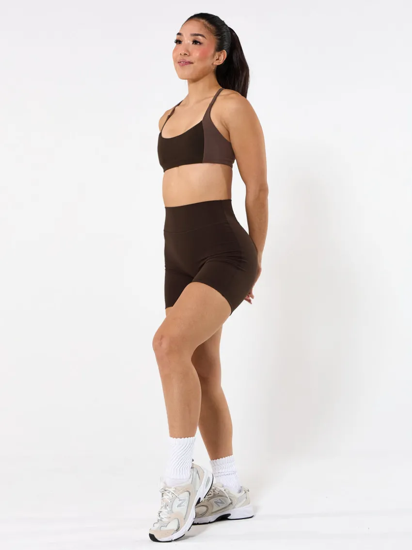 Legacy Short 6"
