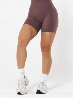 Legacy Short 6