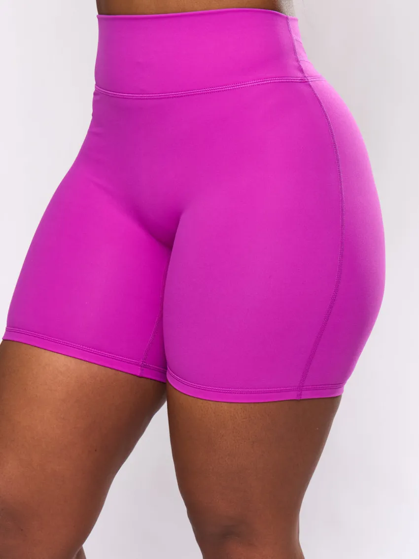 Legacy Short 6"