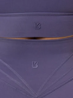 Legacy Short 6
