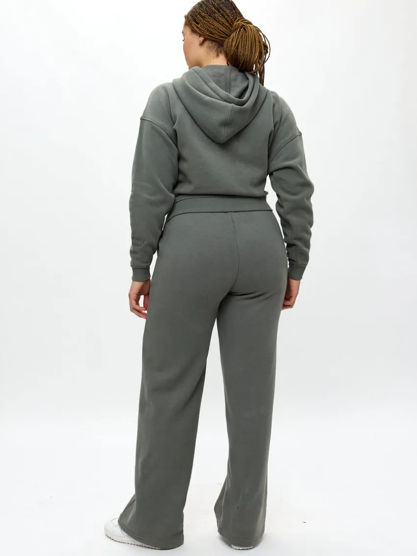 Plush Fleece Straight Leg Sweat Pant