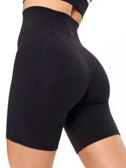 Rosa Pocket Short 7"