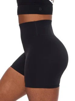 Rosa Short 5