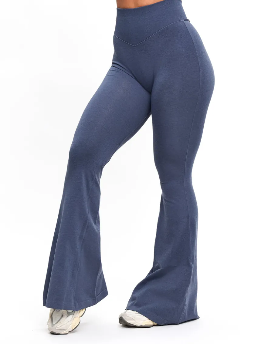 Seamless Flare Legging