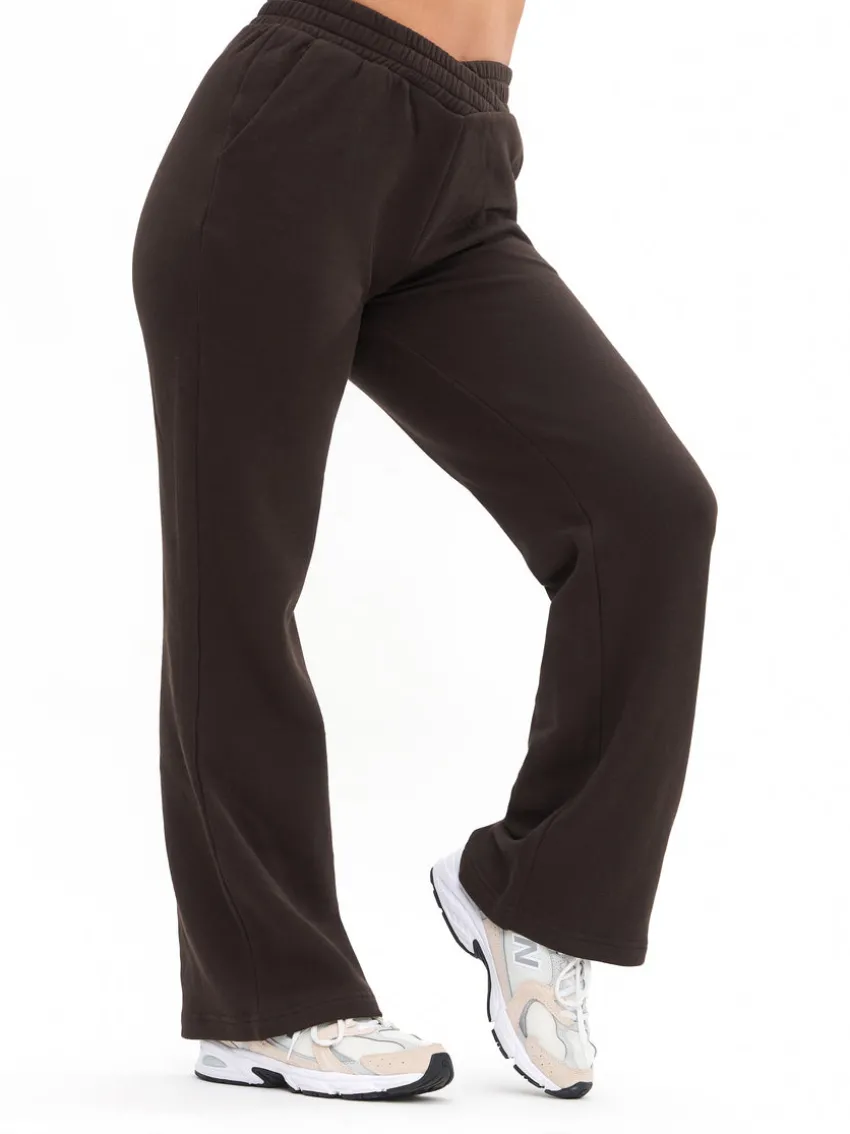 Threads Crossover Sweatpant