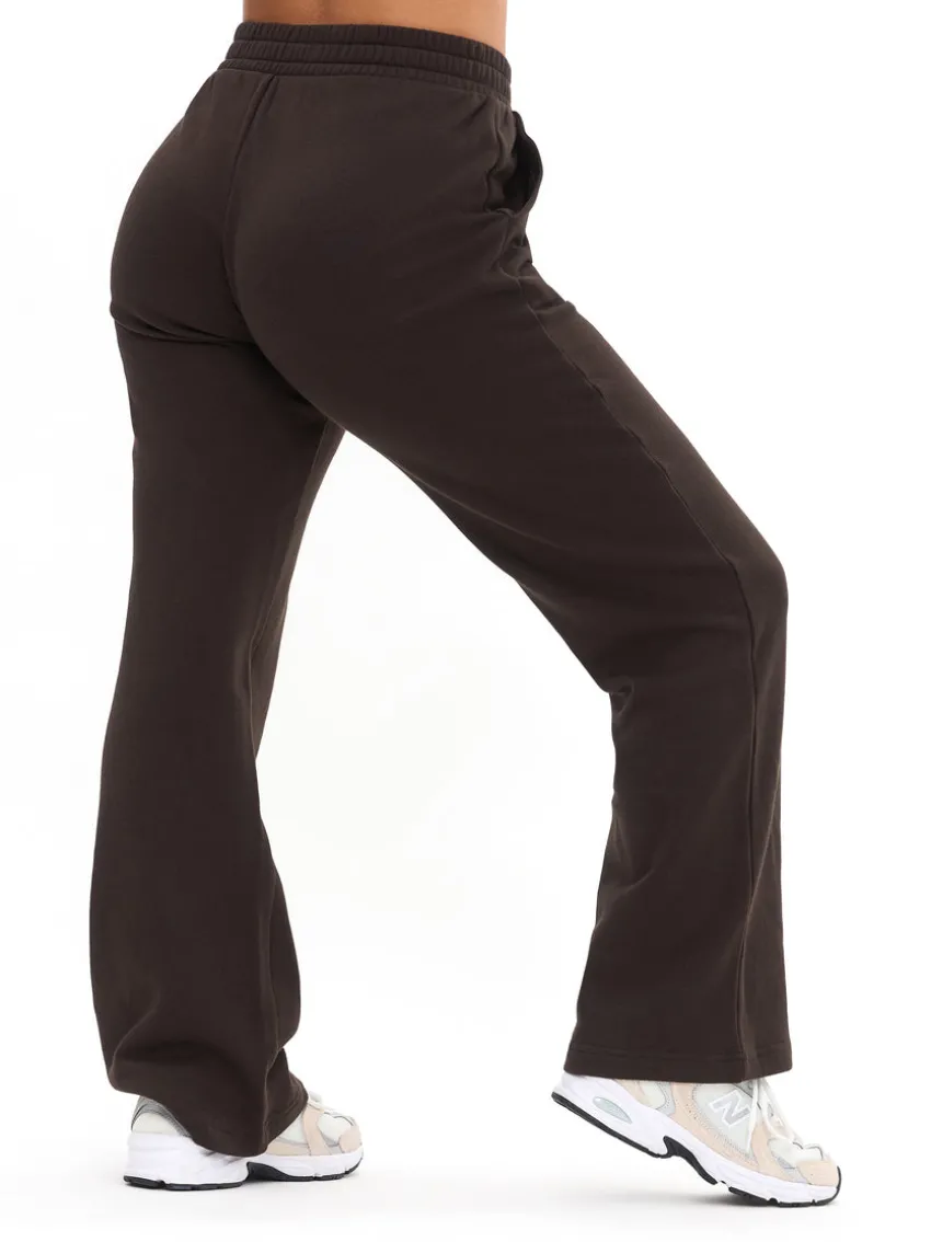Threads Crossover Sweatpant