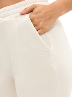 Threads Crossover Sweatpant