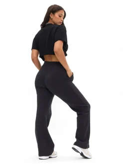 Threads Crossover Sweatpant