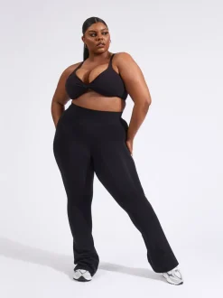 Twisted Curve Sports Bra